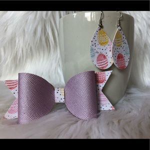 Mommy and me earring  and bow set